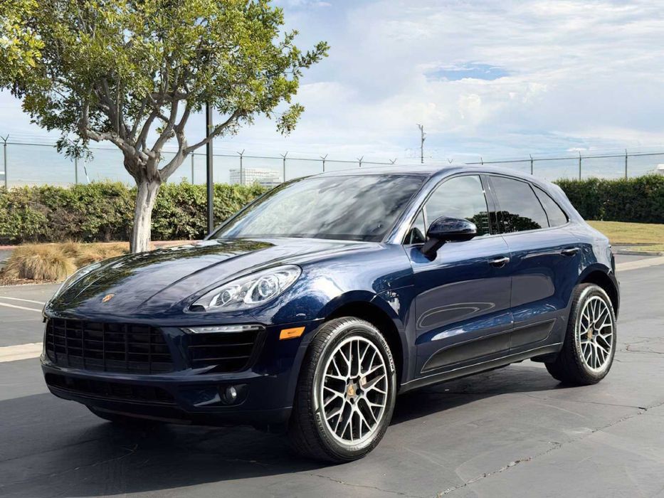 Porsche Macan S      2017