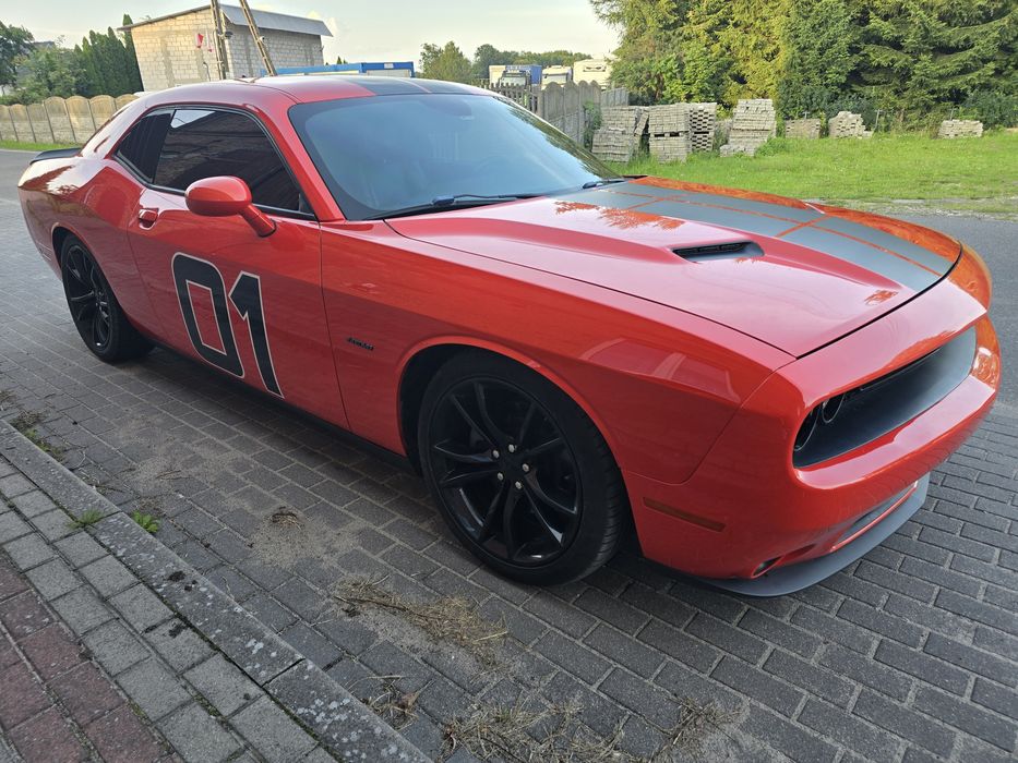 Dodge challenger 5,7 V8 R/T PLUS 2017r