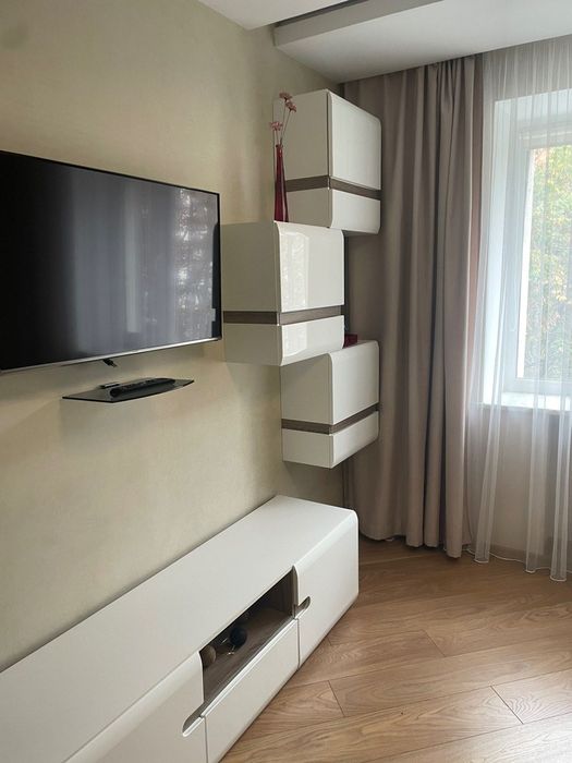 Сдам 2х кімн. квартиру р-н Універмаг, вул. Небесної сотні