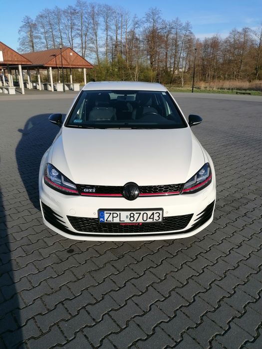 VW Golf GTI 2017