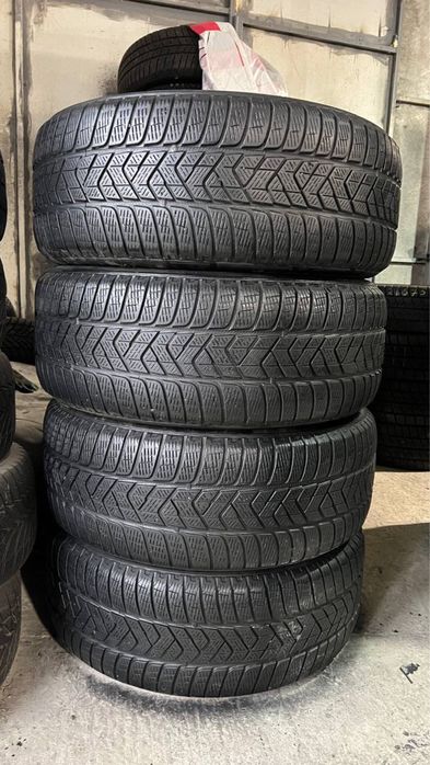 Комплект зимової гуми 255/50/19