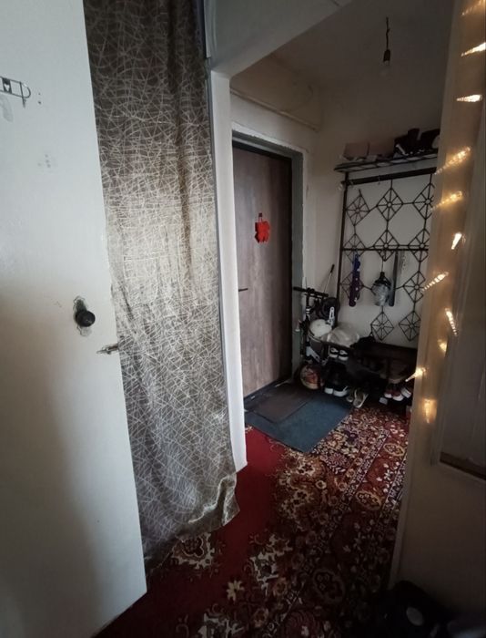 Продается 1-комнатная квартира на левом берегу, 1 мкр