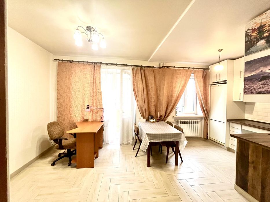 Продам квартиру в Холодногірському районі, В.Панасівська, 195