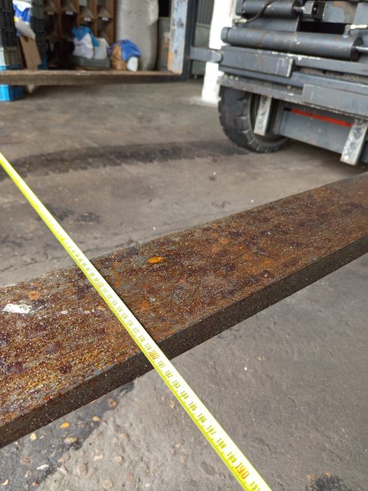 Wózek widłowy z dużym pozycjonerem