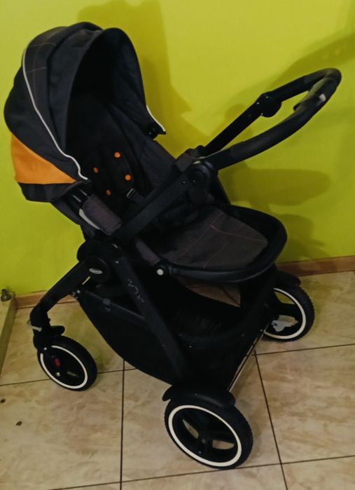 Wózek głęboko-spacerowy z forelikiem samochodowym 3w1