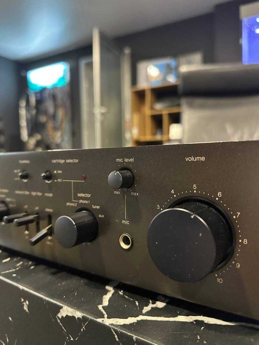 Попередній підсилювач Technics SU-9011