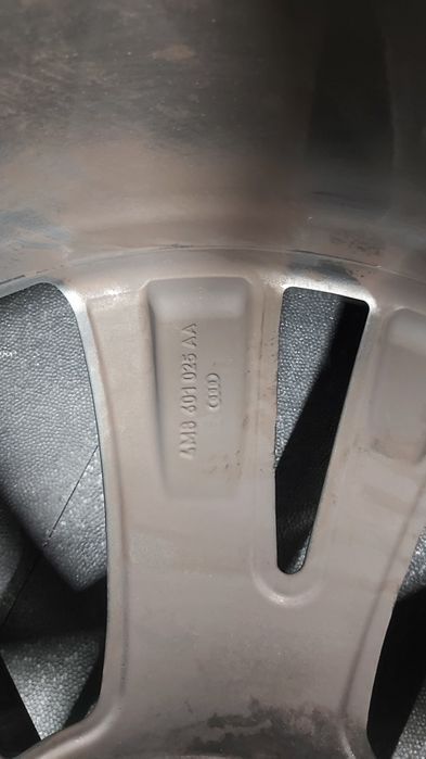 Koła Felgi  Audi OE Q8 SQ8 RSQ8  R21