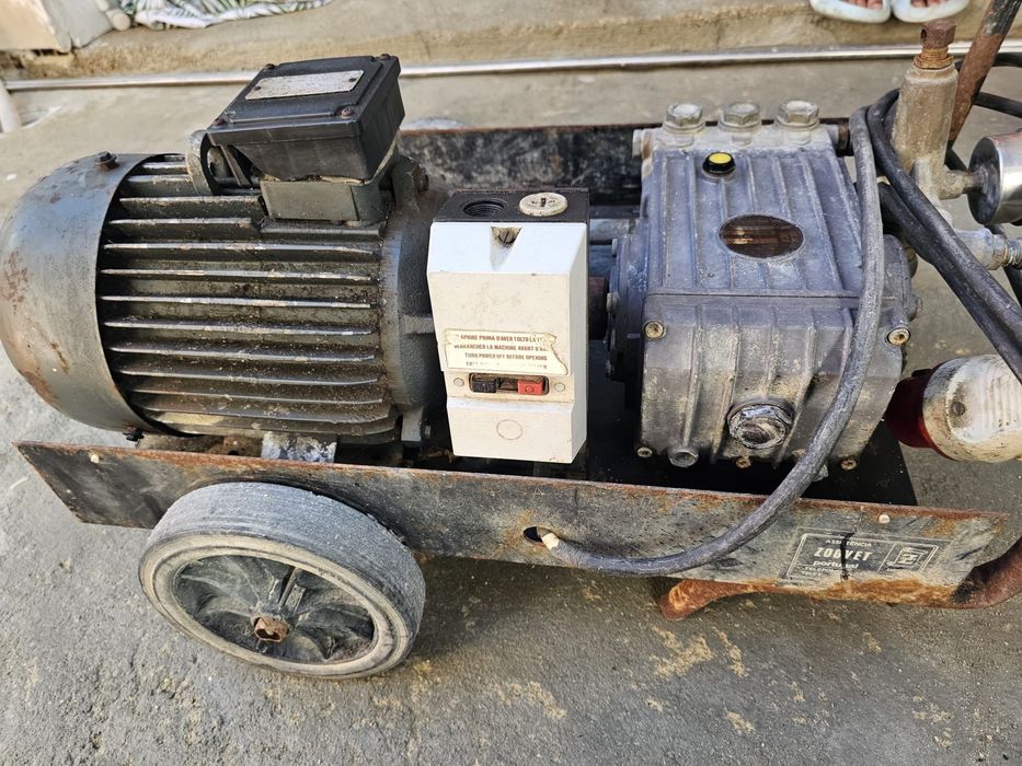 Máquina de Lavar Alta Pressão Interpump WS 151 Industrial