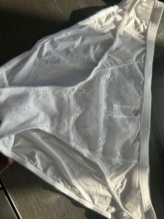 Majtki Nowe biale 40/42