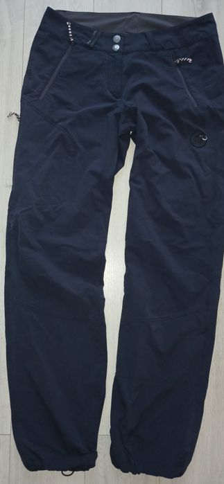 Mammut    M.      .