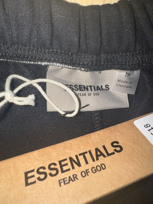 Essentials  sweatpants black slim dresy fear of god
