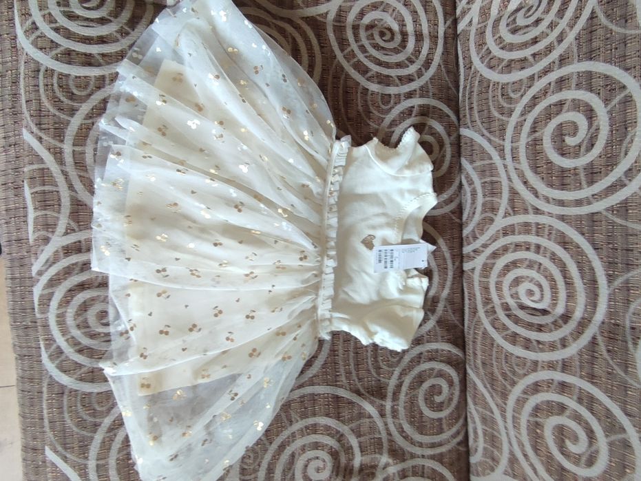 Sukieneczka dla dzieczynki 80