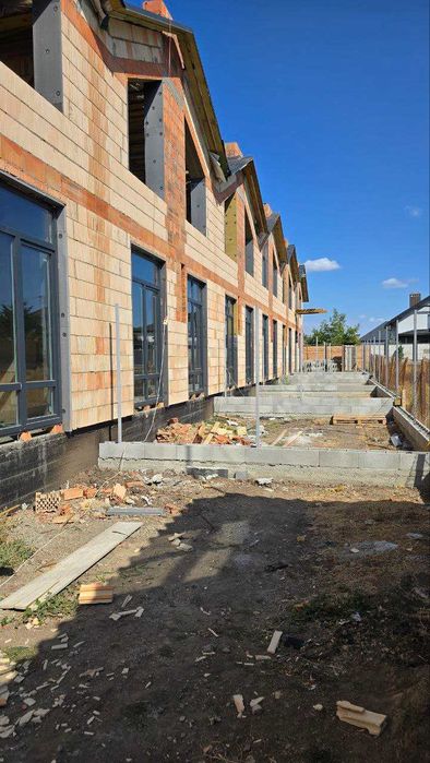 Сучасний таунхаус на вул.Лазурна Ліски