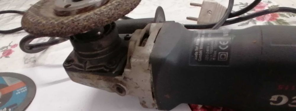 Rebarbadora AEG , WS700-115, o lote por 10€