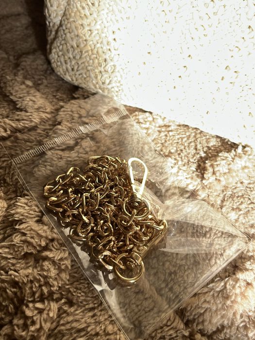 Nowa elegancka mini torebka ze zlotym łańcuszkiem