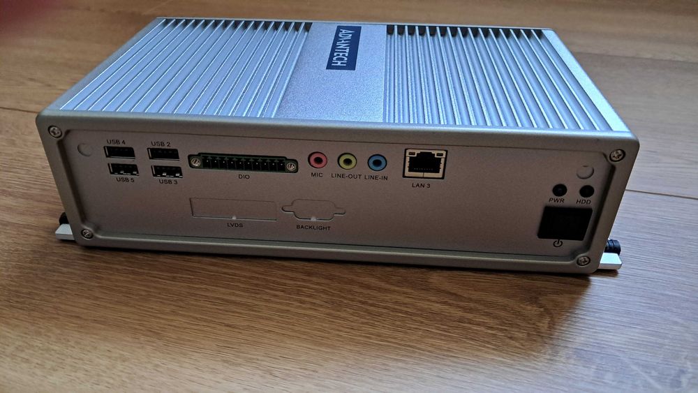 komputer przemysłowy ADVANTECH ARK 3360F