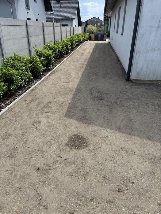 Usługi glebogryzarką separacyjną, niwelowanie terenu