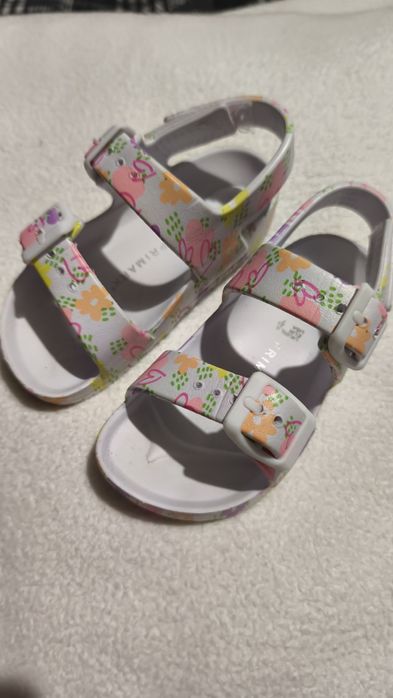 Tênis sketchers menina bebe tamanho 21 novos