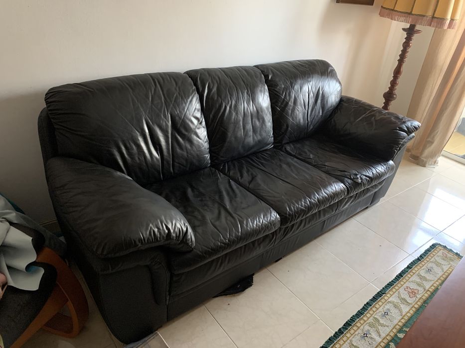 Sofá 3 lugares bom estado