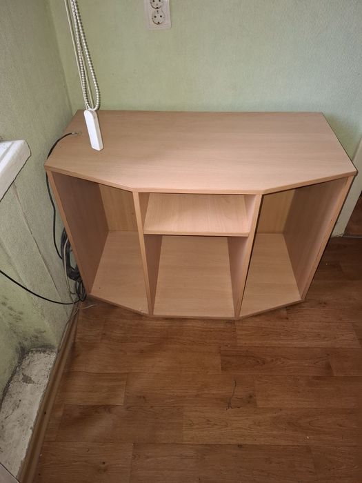 Продам тумбочку под многофункциональное применение
