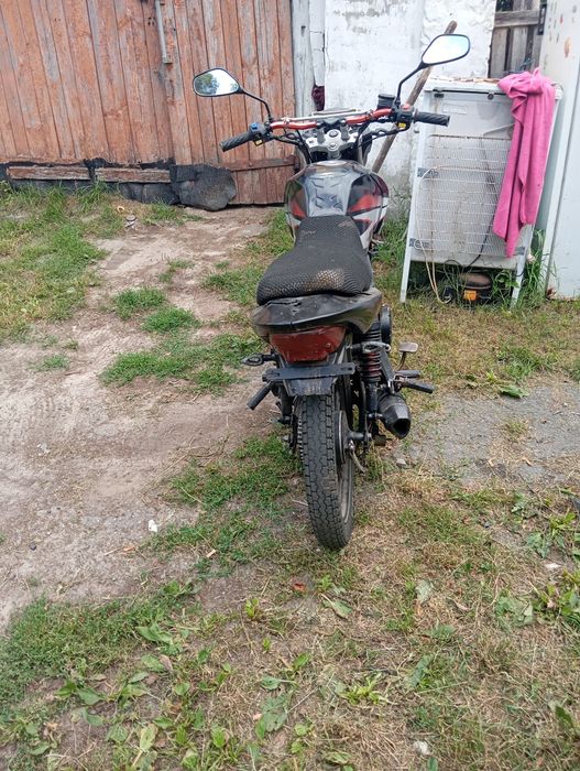 Продам мотоцикл Мустанг 200кубов