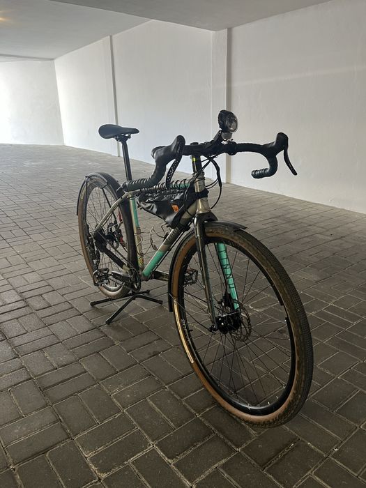 Finna Explorer Reynolds 853, Brooks, Dinamo, gravel