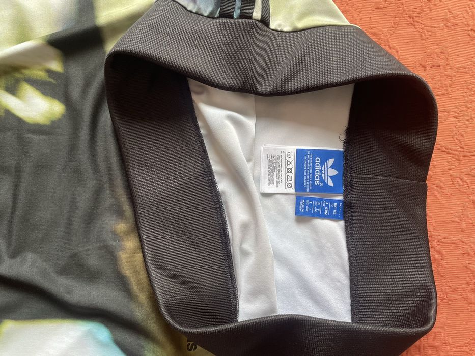 Спідниця adidas p.38