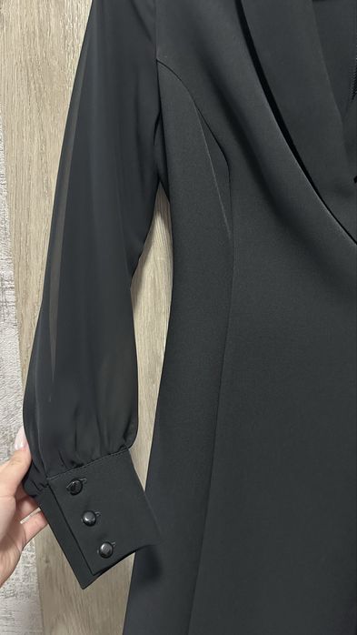 Сукня жіноча чорна