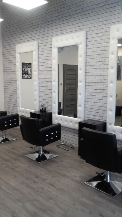 Wynajmę stanowisko fryzjerskie