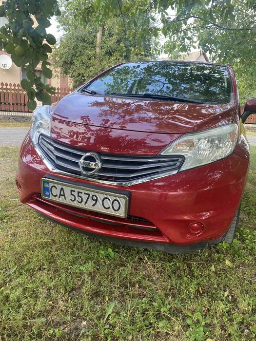 Продам нісан Note