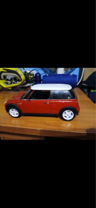 Carro de coleção 1/18 escala