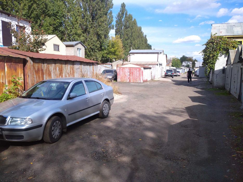 Продам гараж кооп. ДАРНИЧАНКА. Дніпровський район. Азербайджанська 3