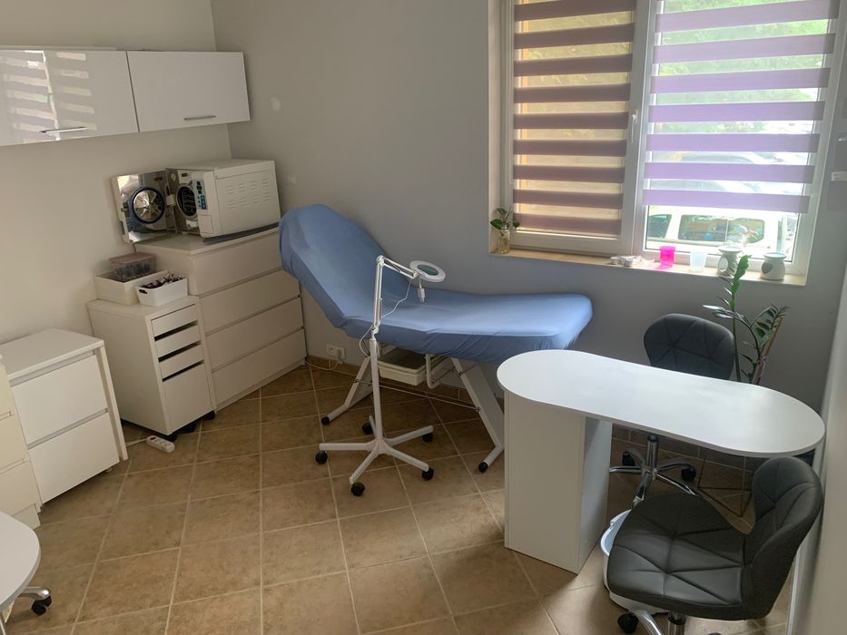 Wynajem stanowiska manicure-pedicure