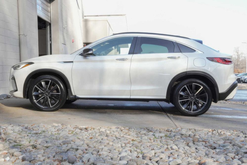 Infiniti QX55      2021