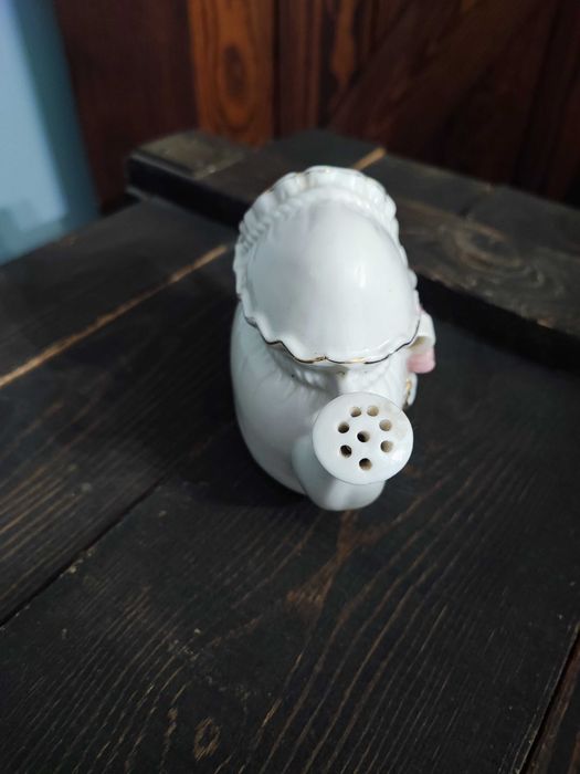 Ceramiczna konewka ozdobna