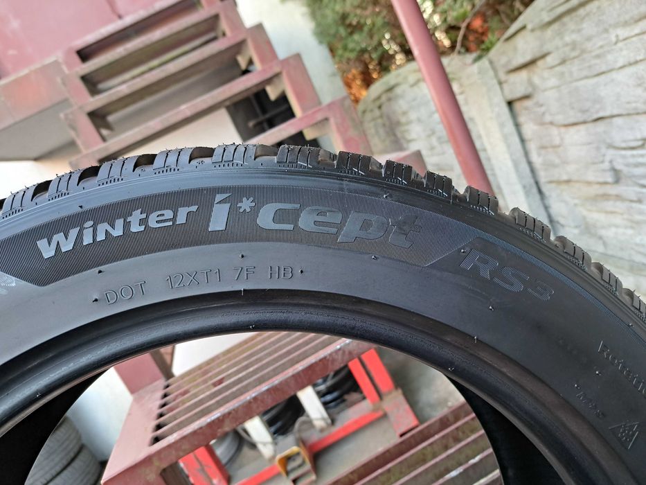 Opony zimowe nowe 215/55 R17 Hankook Montaż Gratis!