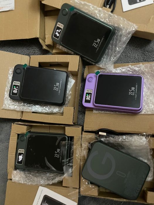 Павербанк PowerBank 10000 mAh MagSafe , швидкою зарядкою