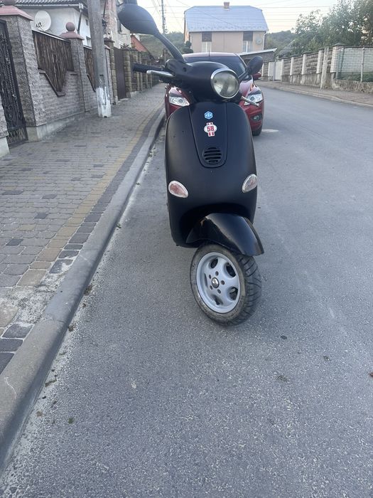 piaggio vespa 150 скутер