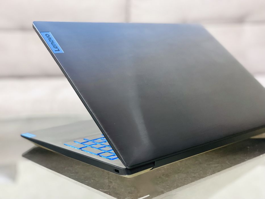 Lenovo /FHD/IPS/i7-9750H/4.5 GHz/8 ГБ/SSD 256/GeForce GTX 1050/4ГБ