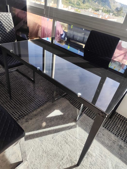 Mesa de vidro Preto 1.20 por 0.80 cm