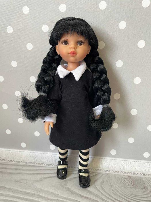 Лялька кукла Венздей Паола Рейна Paola Reina, 32 см у фірмовому наряді