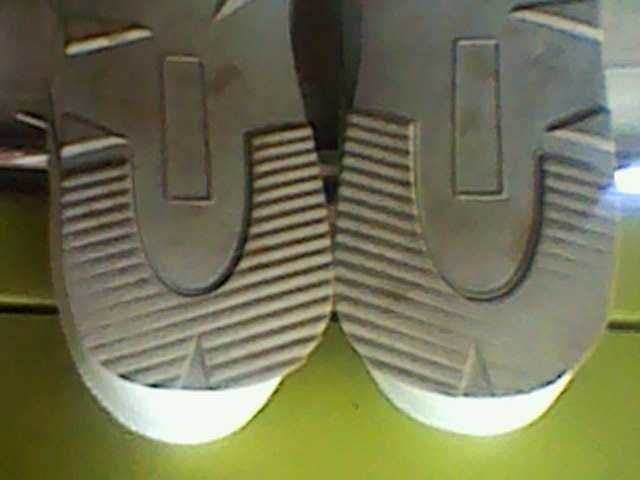 Продам кросівки 44розмір.