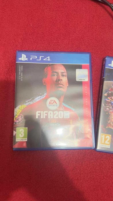 Vendo PS4 em bom estado.