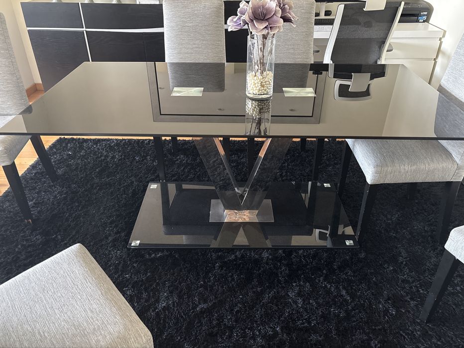Mesa de jantar vidro temperado escuro 1,80m (6–8 pessoas)