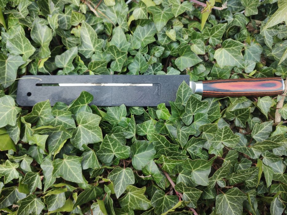 Nóż z grawerem anioła i diabła