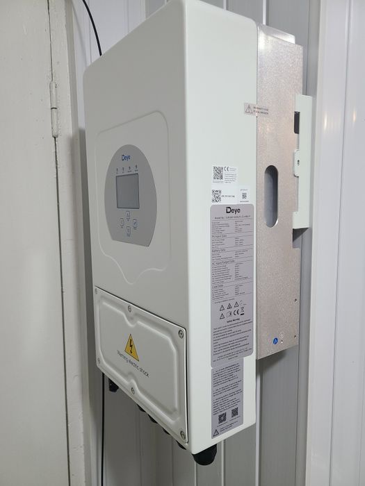 Комплект гибридный инвертор Must 12 В 1500 ватт и батарея Redodo 1