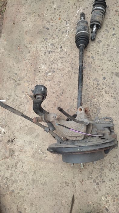 Subaru forester s13 sj  2012- ступиця полоось  цапфа диск