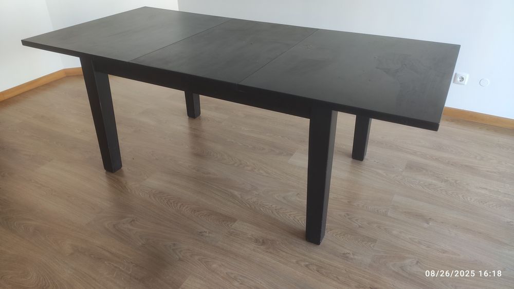 Mesa preta madeira maciça