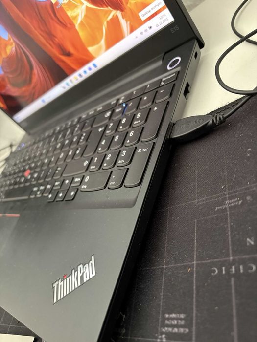 Lenovo Octacore 15.6" i5/16GB/385Nvme como novo