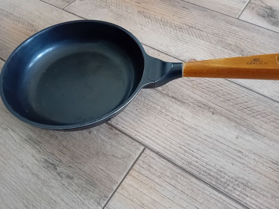 Gerlach patelnia rączka drewno  bukowe